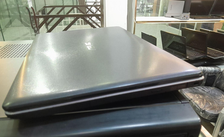 لپ تاپ استوک ایسوس مدل R513c