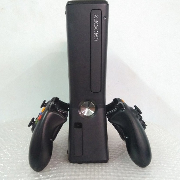 (اورجینال و اصلی)(کپی خور)کنسول بازی مایکروسافت ایکس باکس۳۶۰ Xbox 360 Slim | حافظه 250 گیگابایت + دسته اضافه فول گیم کارکرده ( دو دسته سیم دار است)